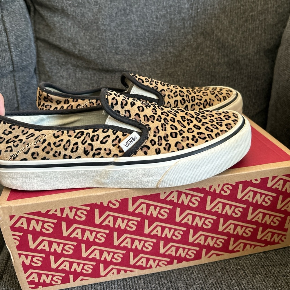 Cheetah print vans size 9